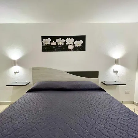 Lovely House Apartment